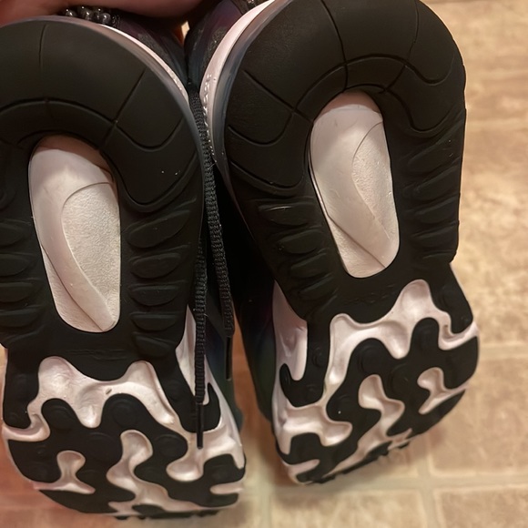 Nike’s - Picture 5 of 5